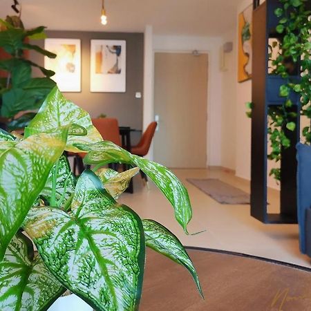 Nowhere 2Br & 2Bath Apartment With Balcony @ Reizz Residences Kuala Lumpur Zewnętrze zdjęcie