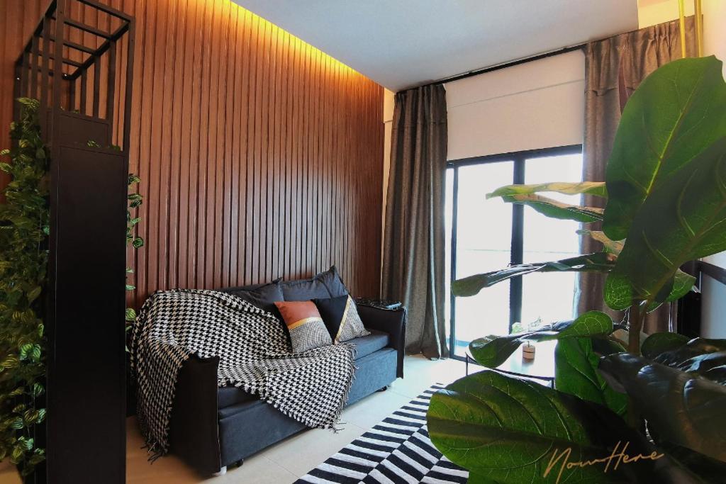 Nowhere 2Br & 2Bath Apartment With Balcony @ Reizz Residences Kuala Lumpur Zewnętrze zdjęcie