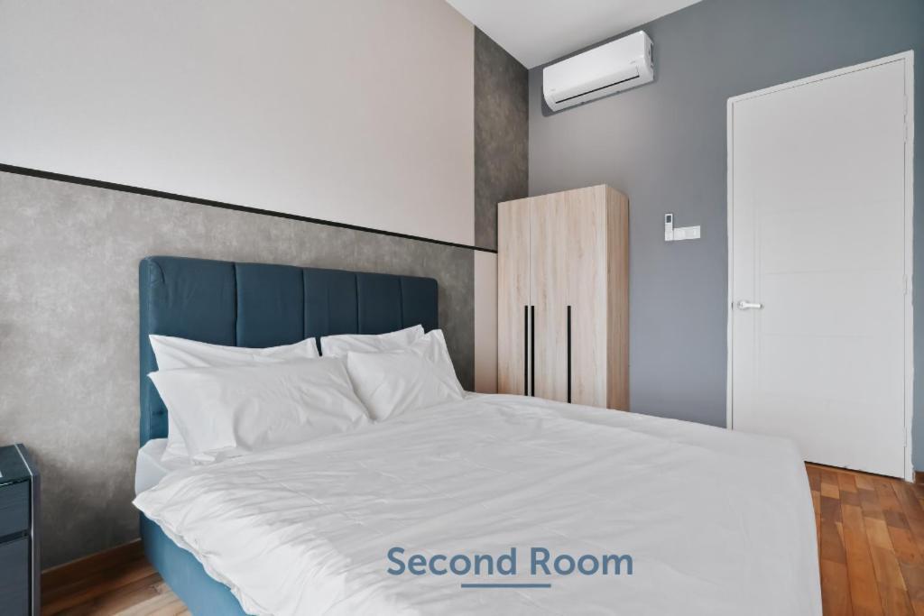 Nowhere 2Br & 2Bath Apartment With Balcony @ Reizz Residences Kuala Lumpur Zewnętrze zdjęcie
